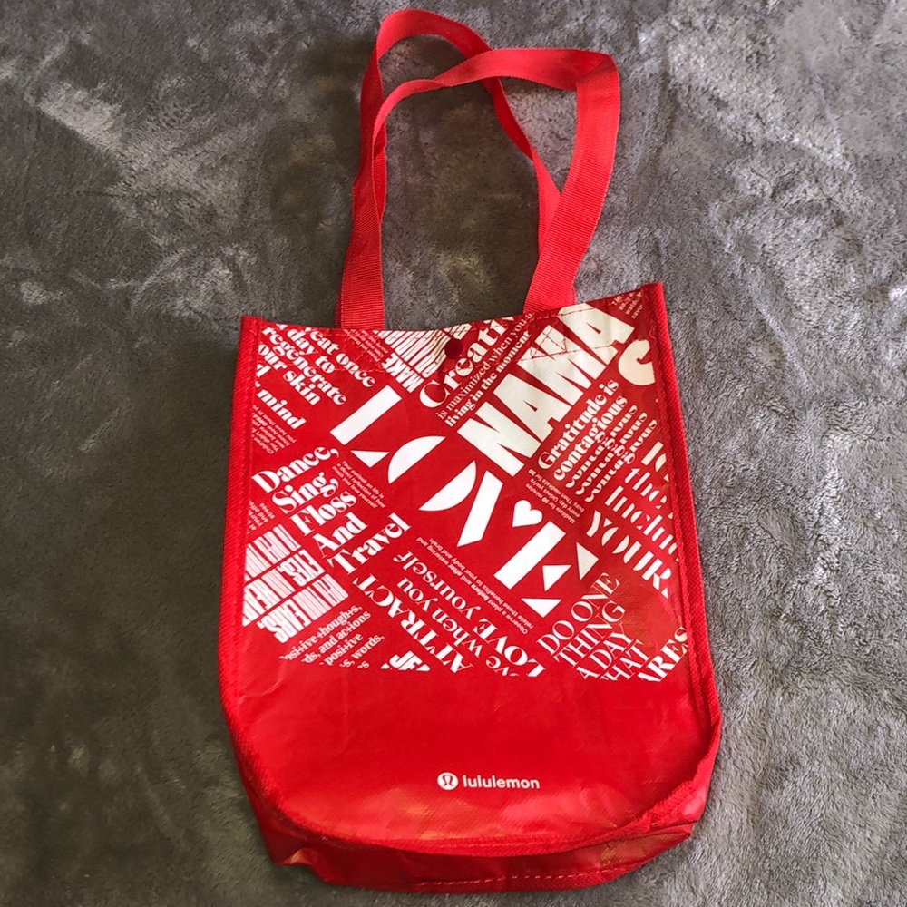 red lulu bag
